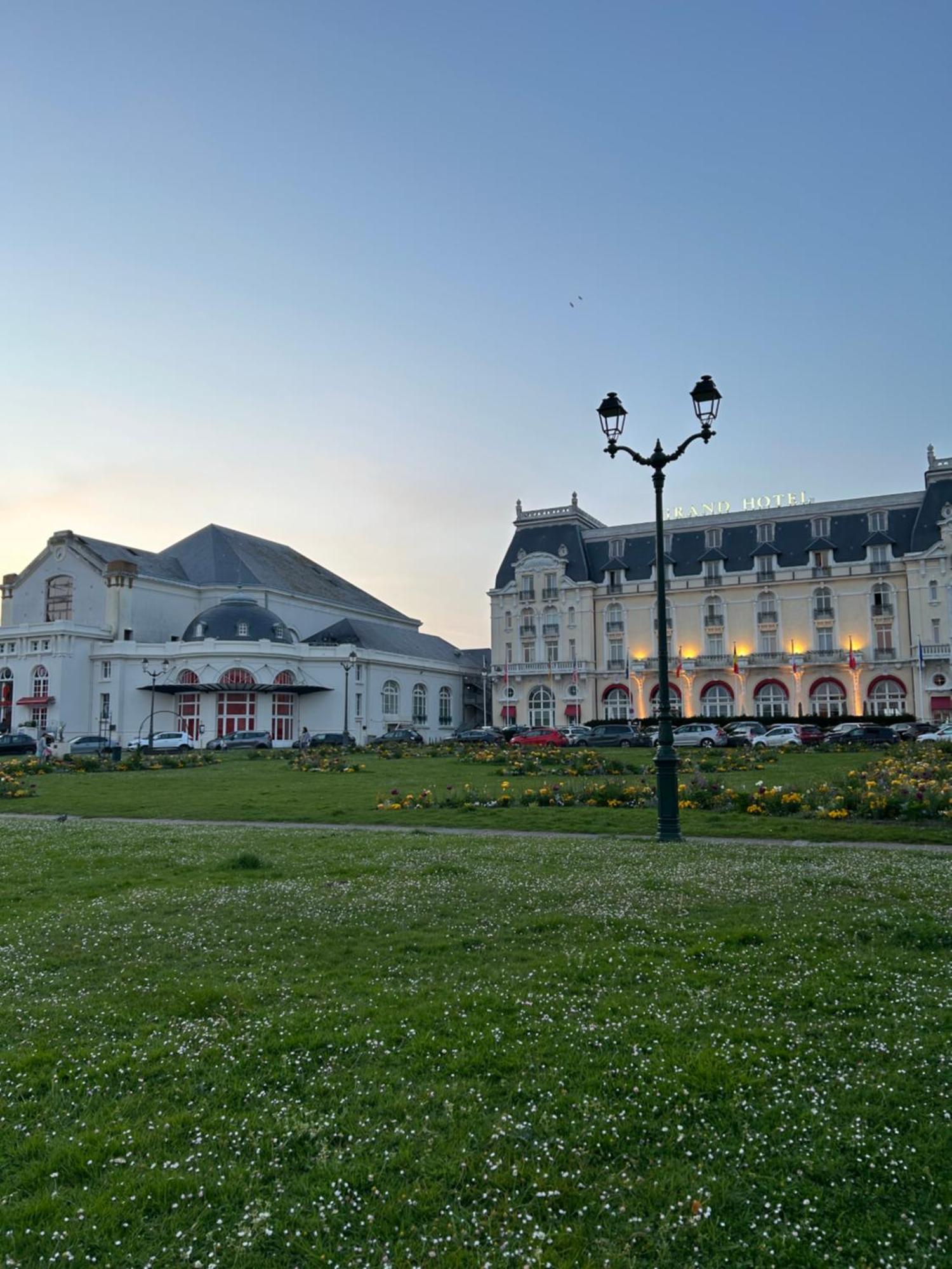 Appartement Le Coquillage Bleu, Charmant 2 Pieces, Proche Plages Et Commerces à Cabourg Extérieur photo